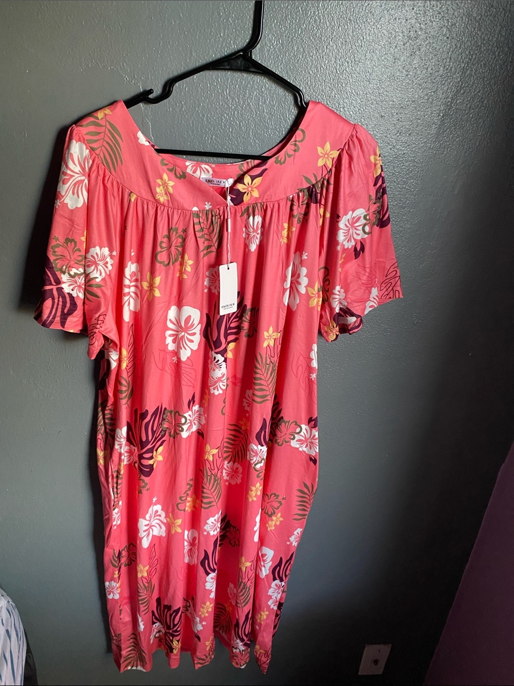 Women's Coral Floral Short-Sleeve Tunic Dress NWT
